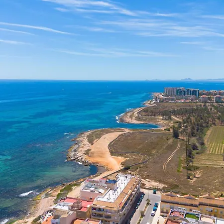 1bdr 150m From Sea With Workspace *