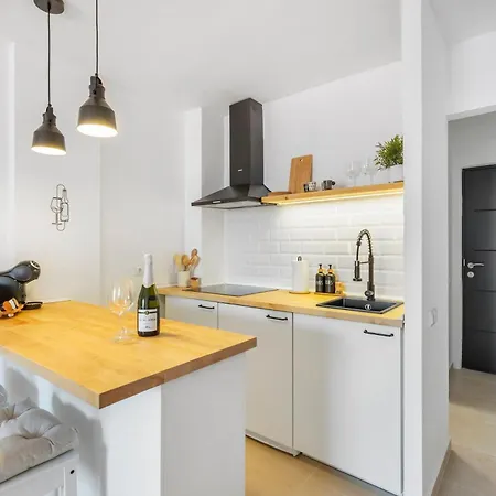 1bdr 150m From Sea With Workspace Appartement