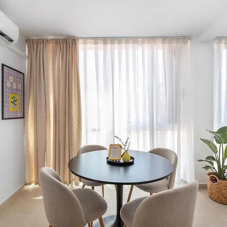 1bdr 150m From Sea With Workspace Daire Torrevieja