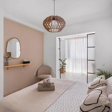 1bdr 150m From Sea With Workspace Daire