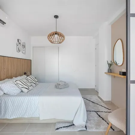 Appartement 1bdr 150m From Sea With Workspace