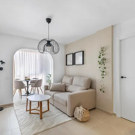 1bdr 150m From Sea With Workspace Daire