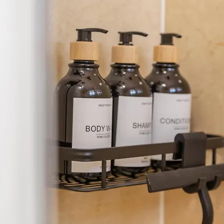 1bdr 150m From Sea With Workspace Daire