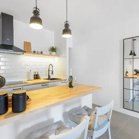 1bdr 150m From Sea With Workspace Daire Torrevieja