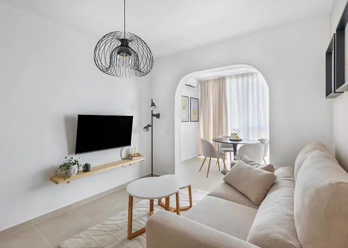 Apartment 1bdr 150m From Sea With Workspace