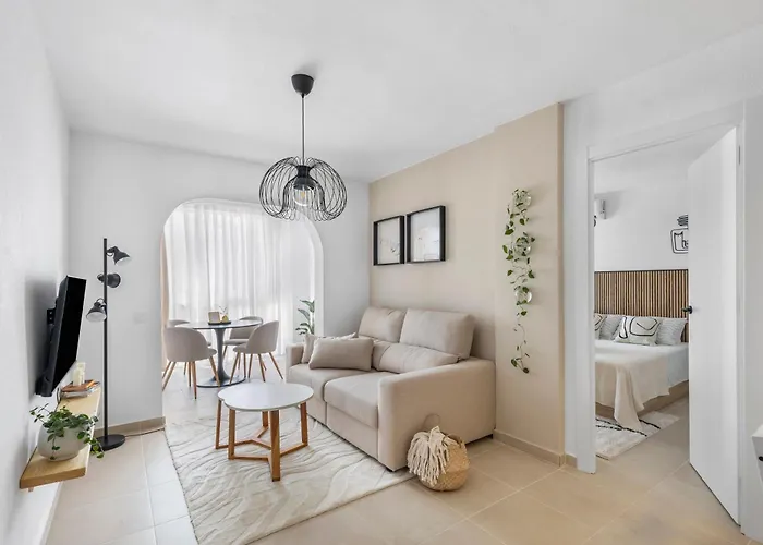 1bdr 150m From Sea With Workspace Apartment *