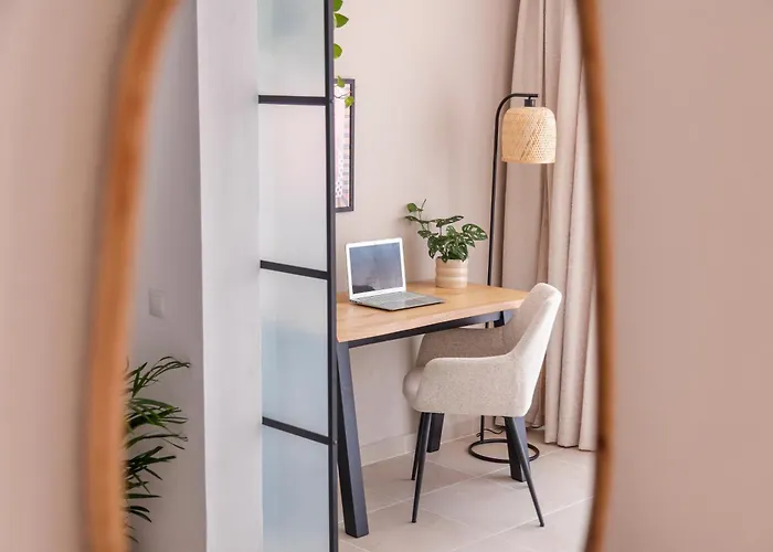 Apartment 1bdr 150m From Sea With Workspace *