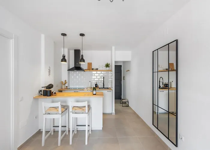 Apartment 1bdr 150m From Sea With Workspace