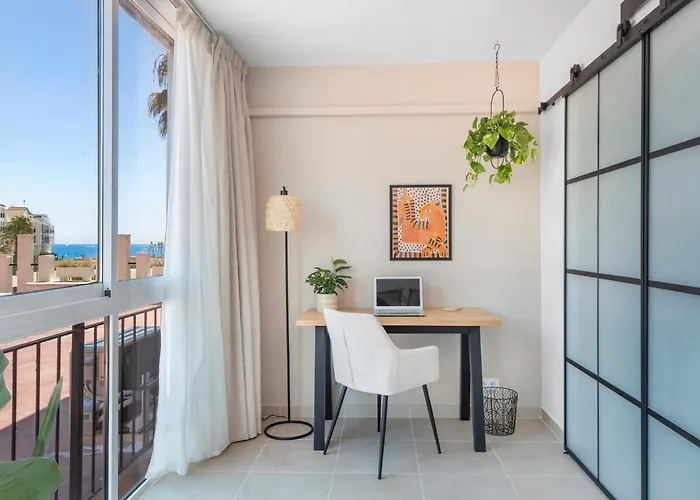 Apartment 1bdr 150m From Sea With Workspace Torrevieja