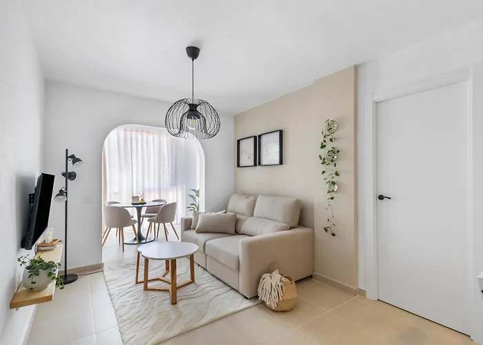 1bdr 150m From Sea With Workspace Apartment