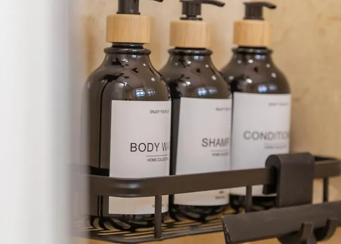 1bdr 150m From Sea With Workspace Apartment