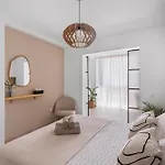 1bdr 150m From Sea With Workspace Apartman